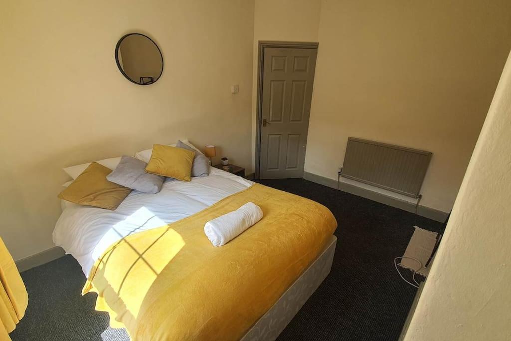 Free Netflix, Large House, Great Price Daire Cardiff Dış mekan fotoğraf